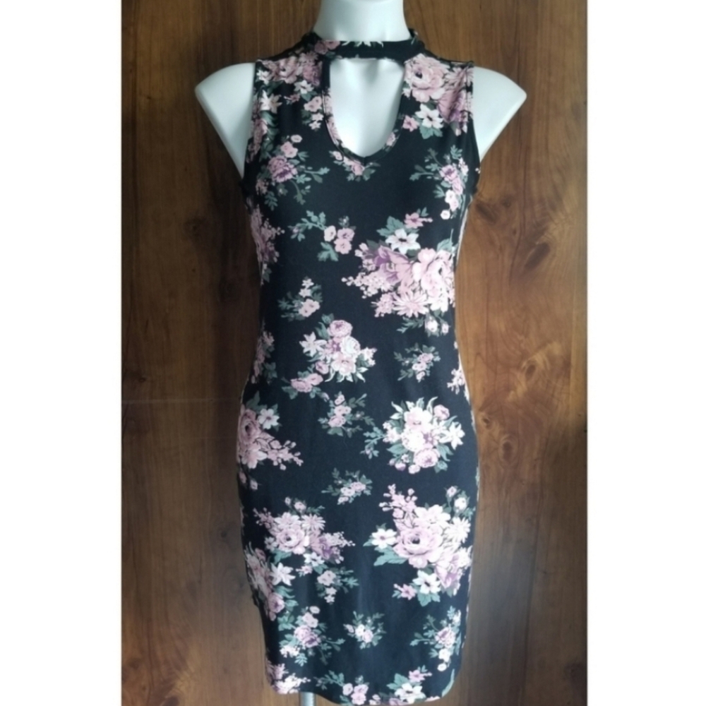 NWOT,Super SOFT & Stretchy,Black,Floral Print,Bodycon,Dress🖤🩷🖤